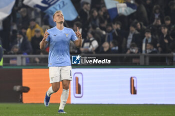 2023-12-29 - Gustav Isaksen of S.S. Lazio celebrates after scoring 2-1 during the 18th day of the Serie A Championship between S.S. Lazio vs Frosinone Calcio, 29 December 2023 at the Olympic Stadium in Rome. - SS LAZIO VS FROSINONE CALCIO - ITALIAN SERIE A - SOCCER