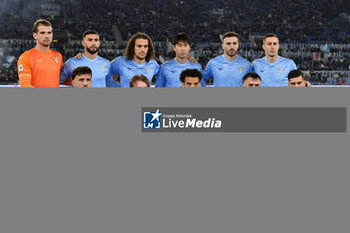 2023-12-29 - S.S. Lazio line up for a team photograph during the 18th day of the Serie A Championship between S.S. Lazio vs Frosinone Calcio, 29 December 2023 at the Olympic Stadium in Rome. - SS LAZIO VS FROSINONE CALCIO - ITALIAN SERIE A - SOCCER