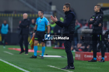 2023-12-30 - Alessio Dionisi Head Coach of US Sassuolo gestures during Serie A 2023/24 football match between AC Milan and US Sassuolo at San Siro Stadium, Milan, Italy on December 30, 2023 - AC MILAN VS US SASSUOLO - ITALIAN SERIE A - SOCCER