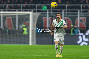 2023-12-30 - Gian Marco Ferrari of US Sassuolo seen in action during Serie A 2023/24 football match between AC Milan and US Sassuolo at San Siro Stadium, Milan, Italy on December 30, 2023 - AC MILAN VS US SASSUOLO - ITALIAN SERIE A - SOCCER
