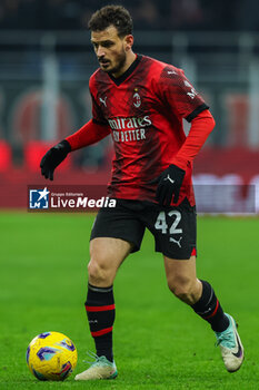 2023-12-30 - Alessandro Florenzi of AC Milan seen in action during Serie A 2023/24 football match between AC Milan and US Sassuolo at San Siro Stadium, Milan, Italy on December 30, 2023 - AC MILAN VS US SASSUOLO - ITALIAN SERIE A - SOCCER
