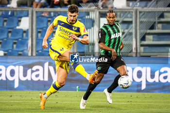 2023-09-01 - Giangiacomo Magnani (Verona) and Armand Laurient.. (Sassuolo) - US SASSUOLO VS HELLAS VERONA FC - ITALIAN SERIE A - SOCCER