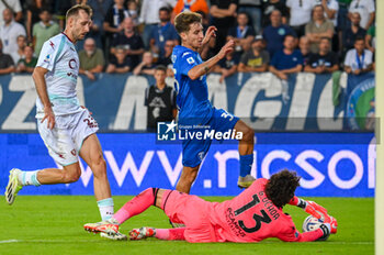 2023-09-27 - Salernitana's Guillermo Ochoa saves a goal against Empoli's Tommaso Baldanzi - EMPOLI FC VS US SALERNITANA - ITALIAN SERIE A - SOCCER