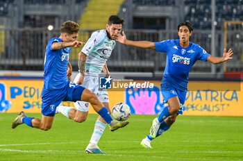2023-09-27 - Empoli's Tommaso Baldanzi fights for the ball against Salernitana's Agustin Martegani - EMPOLI FC VS US SALERNITANA - ITALIAN SERIE A - SOCCER