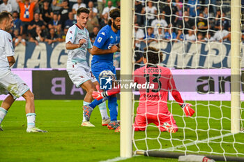 2023-09-27 - Salernitana's Guillermo Ochoa saves a goal against Empoli's Sebastiano Luperto - EMPOLI FC VS US SALERNITANA - ITALIAN SERIE A - SOCCER