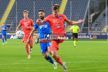 2023-10-06 - Udinese's Jaka Bijol hampered by Empoli's Francesco Caputo - EMPOLI FC VS UDINESE CALCIO - ITALIAN SERIE A - SOCCER