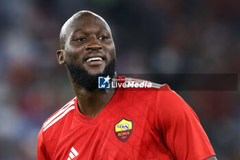 2023-09-01 - Romelu Lukaku of Roma looks on during the Italian championship Serie A football match between AS Roma and AC Milan on September 1, 2023 at Stadio Olimpico in Rome, Italy - FOOTBALL - ITALIAN CHAMP - AS ROMA V AC MILAN - ITALIAN SERIE A - SOCCER