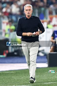 2023-09-01 - Jose' Mourinho head coach of Roma looks on during the Italian championship Serie A football match between AS Roma and AC Milan on September 1, 2023 at Stadio Olimpico in Rome, Italy - FOOTBALL - ITALIAN CHAMP - AS ROMA V AC MILAN - ITALIAN SERIE A - SOCCER