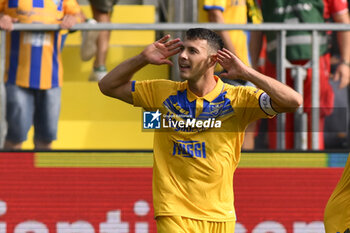 2023-09-17 - Luca Mazzitelli of Frosinone Calcio celebrates after scoring 3-2 during the 4rd day of the Serie A Championship between Frosinone Calcio - U.S. Sassuolo on September 17, 2023 at the Benito Stirpe Stadium in Frosinone, Italy. - FROSINONE CALCIO VS US SASSUOLO - ITALIAN SERIE A - SOCCER