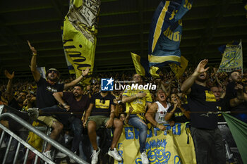 2023-09-28 - Supporters of Frosinone Calcio during the 6th day of the Serie A Championship between Frosinone Calcio vs A.C.F. Fiorentina, 28 September 2023 at the Benito Stirpe Stadium, Frosinone, Italy. - FROSINONE CALCIO VS ACF FIORENTINA - ITALIAN SERIE A - SOCCER