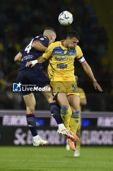 2023-09-28 - Nikola Milenkovic of A.C.F. Fiorentina and Luca Mazzitelli of Frosinone Calcio during the 6th day of the Serie A Championship between Frosinone Calcio vs A.C.F. Fiorentina, 28 September 2023 at the Benito Stirpe Stadium, Frosinone, Italy. - FROSINONE CALCIO VS ACF FIORENTINA - ITALIAN SERIE A - SOCCER