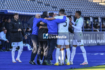 2023-11-26 - Matheus Henrique (Sassuolo) celebrates with teammates after scoring the 1-2 goal - EMPOLI FC VS US SASSUOLO - ITALIAN SERIE A - SOCCER