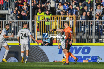 2023-11-26 - referee SIMONE SOZZA decrees the penalty for Empoli - EMPOLI FC VS US SASSUOLO - ITALIAN SERIE A - SOCCER