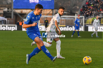 2023-11-26 - Nicolo Cambiaghi (Empoli) hampered by Matheus Henrique (Sassuolo) - EMPOLI FC VS US SASSUOLO - ITALIAN SERIE A - SOCCER