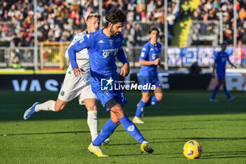 2023-11-26 - Sebastiano Luperto (Empoli) hampered by Andrea Pinamonti (Sassuolo) - EMPOLI FC VS US SASSUOLO - ITALIAN SERIE A - SOCCER