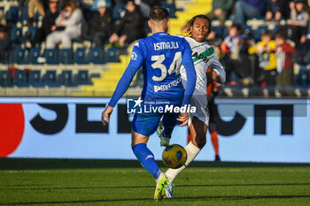 2023-11-26 - Ruan Tressoldi (Sassuolo) hampered by Adrian Ismajli (Empoli) - EMPOLI FC VS US SASSUOLO - ITALIAN SERIE A - SOCCER