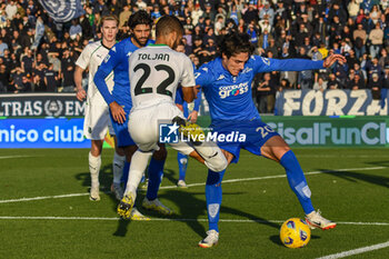 2023-11-26 - Matteo Cancellieri (Empoli) hampered by Jeremy Toljan (Sassuolo) - EMPOLI FC VS US SASSUOLO - ITALIAN SERIE A - SOCCER