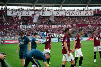 2023-10-02 - Torino fc players before the starting of the match during the Italian Serie A, football match between Torino Fc and Hellas Verona on 02 October 2023 at Stadio Olimpico Grande Torino, Turin, Italy. Photo Nderim Kaceli - TORINO FC VS HELLAS VERONA FC - ITALIAN SERIE A - SOCCER
