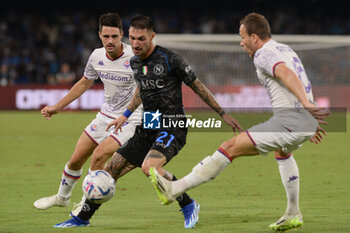 2023-10-08 - Matteo Politano of SSC Napoli competes for the ball with Arthur of ACF Fiorentina during Serie A between SSC Napoli vs ACF Fiorentina at Diego Armando Maradona Stadium - SSC NAPOLI VS ACF FIORENTINA - ITALIAN SERIE A - SOCCER