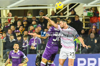 2023-11-05 - header of Juventus's Adrien Rabiot against Fiorentina's Rolando Mandragora - ACF FIORENTINA VS JUVENTUS FC - ITALIAN SERIE A - SOCCER