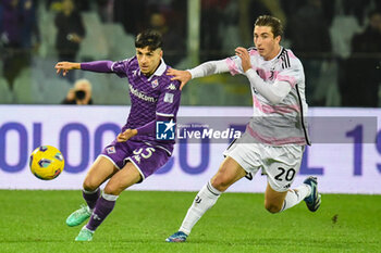 2023-11-05 - Fiorentina's Fabiano Parisi thwarted by Juventus's Fabio Miretti - ACF FIORENTINA VS JUVENTUS FC - ITALIAN SERIE A - SOCCER