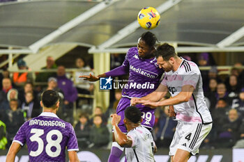 2023-11-05 - header of Fiorentina's Christian Kouame against Juventus's Federico Gatti - ACF FIORENTINA VS JUVENTUS FC - ITALIAN SERIE A - SOCCER