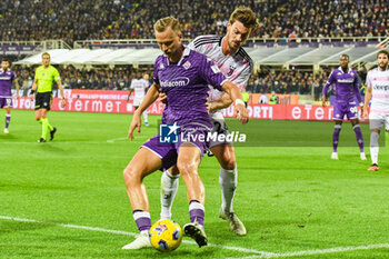 2023-11-05 - Fiorentina's Antonin Barak fights for the ball against Juventus's Daniele Rugani - ACF FIORENTINA VS JUVENTUS FC - ITALIAN SERIE A - SOCCER