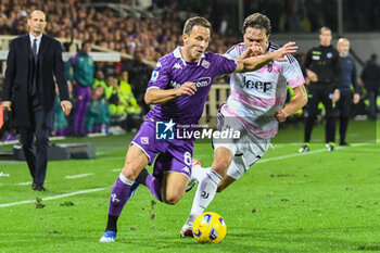 2023-11-05 - Fiorentina's Arthur fights for the ball against by Juventus's Federico Chiesa - ACF FIORENTINA VS JUVENTUS FC - ITALIAN SERIE A - SOCCER