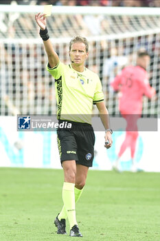 2023-10-22 - Daniele Chiffi the referee during Serie A between US Salernitana 1919 vs Cagliari Calcio at Arechi Stadium - US SALERNITANA VS CAGLIARI CALCIO - ITALIAN SERIE A - SOCCER