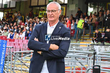 2023-10-22 - Claudio Raniero coach of Cagliari Calcio during Serie A between US Salernitana 1919 vs Cagliari Calcio at Arechi Stadium - US SALERNITANA VS CAGLIARI CALCIO - ITALIAN SERIE A - SOCCER