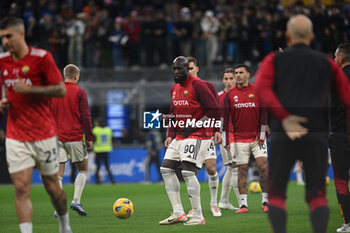 2023-10-29 - Romelu Lukaku of S Roma warms up prior to the Italian Serie A football match between Inter FC Internazionale and AS Roma on 29 of October 2023 at Giuseppe Meazza San Siro Siro stadium in Milan, Italy. Photo Tiziano Ballabio - INTER - FC INTERNAZIONALE VS AS ROMA - ITALIAN SERIE A - SOCCER