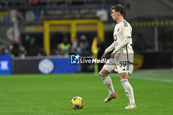 2023-10-29 - Nicola Zalewski of AS Roma the Italian Serie A football match between Inter FC Internazionale and AS Roma on 29 of October 2023 at Giuseppe Meazza San Siro Siro stadium in Milan, Italy. Photo Tiziano Ballabio - INTER - FC INTERNAZIONALE VS AS ROMA - ITALIAN SERIE A - SOCCER