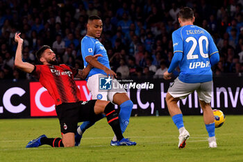 2023-10-29 - Olivier Giroud of AC Milan competes for the ball with Natan of SSC Napoli the Serie A match between SSC Napoli vs AC Milan at Diego Armando Maradona Stadium - SSC NAPOLI VS AC MILAN - ITALIAN SERIE A - SOCCER