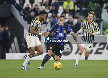 2023-11-26 - Lautaro Martinez of Inter Milan and Bremer of Juventus during the Italian Serie A, football match between Juventus Fc and Fc Inter, on 26 November 2023 at Allianz Stadium, Turin, Italy. Photo Nderim Kaceli - JUVENTUS FC VS INTER - FC INTERNAZIONALE - ITALIAN SERIE A - SOCCER