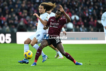 2023-11-25 - Lassana Coulibaly of US Salernitana 1919 competes for the ball with Marcos Antonio of SS Lazio during Serie A between US Salernitana 1919 vs SS Lazio at Arechi Stadium - US SALERNITANA VS SS LAZIO - ITALIAN SERIE A - SOCCER
