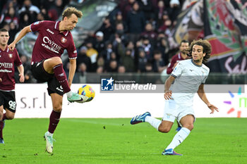 2023-11-25 - Marcos Antonio of SS Lazio competes for the ball with Emil Bohinen of US Salernitana 1919 during Serie A between US Salernitana 1919 vs SS Lazio at Arechi Stadium - US SALERNITANA VS SS LAZIO - ITALIAN SERIE A - SOCCER