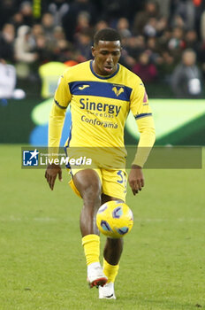 2023-12-03 - Jackosn Tchatchousa of Hellas Verona FC play the ball during Udinese Calcio vs Hellas Verona FC, 14° Serie A Tim 2023-24 game at Bluenergy Stadium - Stadio Friuli in Udine (UD), Italy, on Dicember 03, 2023. - UDINESE CALCIO VS HELLAS VERONA FC - ITALIAN SERIE A - SOCCER