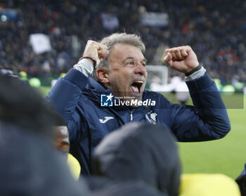 2023-12-03 - Marco Baroni Head Coach of Hellas Verona FC jubilates after the goal of Thomas Henry of Hellas Verona FC during Udinese Calcio vs Hellas Verona FC, 14° Serie A Tim 2023-24 game at Bluenergy Stadium - Stadio Friuli in Udine (UD), Italy, on Dicember 03, 2023. - UDINESE CALCIO VS HELLAS VERONA FC - ITALIAN SERIE A - SOCCER