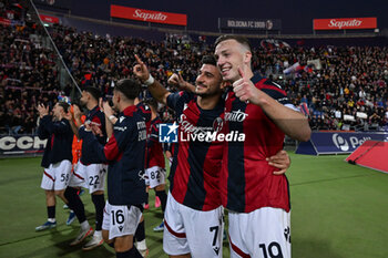 2023-12-23 - Riccardo Orsolini and Lewis Ferguson (Bologna Fc) celebrating the vicotry - BOLOGNA FC VS ATALANTA BC - ITALIAN SERIE A - SOCCER