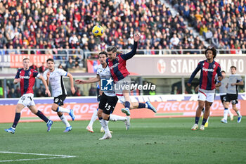 2023-12-23 - Alexis Saelemaekers (Bologna Fc) in action - BOLOGNA FC VS ATALANTA BC - ITALIAN SERIE A - SOCCER