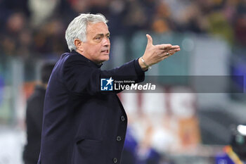2023-12-10 - Jose' Mourinho head coach of Roma gestures during the Italian championship Serie A football match between AS Roma and ACF Fiorentina on December 10, 2023 at Stadio Olimpico in Rome, Italy - FOOTBALL - ITALIAN CHAMP - ROMA V FIORENTINA - ITALIAN SERIE A - SOCCER
