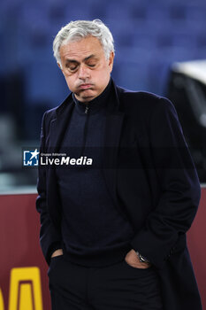 2023-12-10 - Jose' Mourinho head coach of Roma grimaces during the Italian championship Serie A football match between AS Roma and ACF Fiorentina on December 10, 2023 at Stadio Olimpico in Rome, Italy - FOOTBALL - ITALIAN CHAMP - ROMA V FIORENTINA - ITALIAN SERIE A - SOCCER