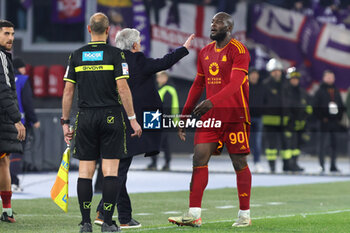 2023-12-10 - Romelu Lukaku of Roma leaves the pitch after the red card during the Italian championship Serie A football match between AS Roma and ACF Fiorentina on December 10, 2023 at Stadio Olimpico in Rome, Italy - FOOTBALL - ITALIAN CHAMP - ROMA V FIORENTINA - ITALIAN SERIE A - SOCCER