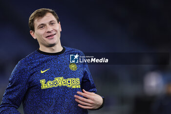 2023-12-17 - Nicolo' Barella of Internazionale smiles during warm up before the Italian championship Serie A football match between SS Lazio and FC Internazionale on December 17, 2023 at Stadio Olimpico in Rome, Italy - FOOTBALL - ITALIAN CHAMP - LAZIO V INTERNAZIONALE - ITALIAN SERIE A - SOCCER