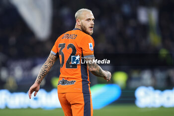 2023-12-17 - Federico Dimarco of Internazionale looks on during the Italian championship Serie A football match between SS Lazio and FC Internazionale on December 17, 2023 at Stadio Olimpico in Rome, Italy - FOOTBALL - ITALIAN CHAMP - LAZIO V INTERNAZIONALE - ITALIAN SERIE A - SOCCER