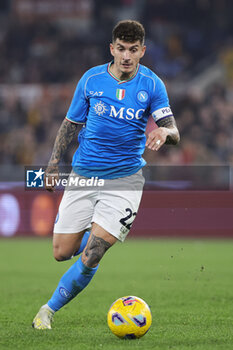 2023-12-23 - Giovanii Di Lorenzo of Napoli in action during the Italian championship Serie A football match between AS Roma and SSC Napoli on December 23, 2023 at Stadio Olimpico in Rome, Italy - FOOTBALL - ITALIAN CHAMP - ROMA V NAPOLI - ITALIAN SERIE A - SOCCER