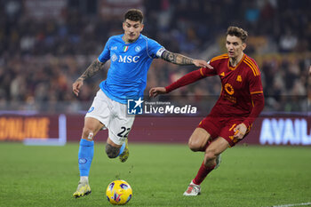 2023-12-23 - Giovanii Di Lorenzo of Napoli vies for the ball with Diego Llorente of Roma during the Italian championship Serie A football match between AS Roma and SSC Napoli on December 23, 2023 at Stadio Olimpico in Rome, Italy - FOOTBALL - ITALIAN CHAMP - ROMA V NAPOLI - ITALIAN SERIE A - SOCCER