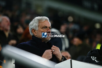 2023-12-30 - Jose Mourinho manager of As Roma during the Italian Serie A, football match between Juventus Fc and As Roma on 30 December 2023 at Allianz Stadium, Turin, Italy. Photo Nderim Kaceli - JUVENTUS FC VS AS ROMA - ITALIAN SERIE A - SOCCER