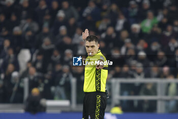 2023-12-30 - Refree during the Italian Serie A, football match between Juventus Fc and As Roma on 30 December 2023 at Allianz Stadium, Turin, Italy. Photo Nderim Kaceli - JUVENTUS FC VS AS ROMA - ITALIAN SERIE A - SOCCER