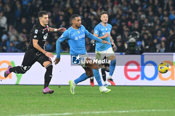 2023-12-29 - Juan Jesus of SSC Napoli competes for the ball with Dany Mota of AC Monza during Serie A between SSC Napoli vs AC Monza at Diego Armando Maradona Stadium - SSC NAPOLI VS AC MONZA - ITALIAN SERIE A - SOCCER